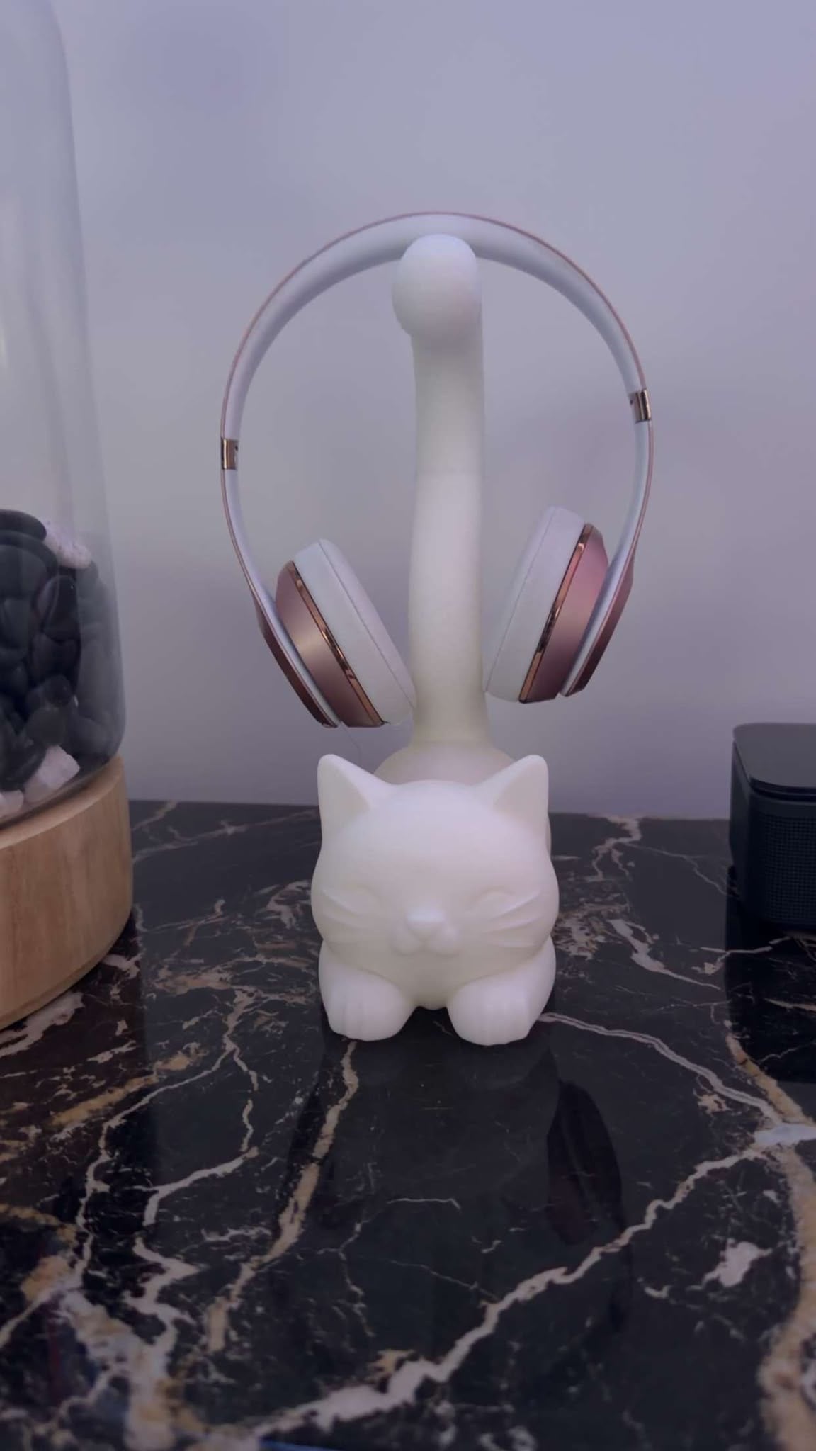Hello Kitty Headphone Stand